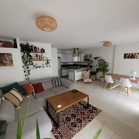 Gounod - Spacieux T2 - Ideal Pour Couple